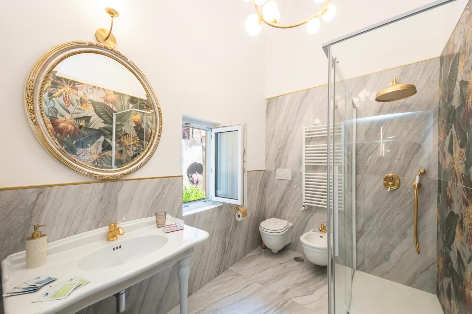 Nitti 76 Luxury Apartment Taranto Kültér fotó