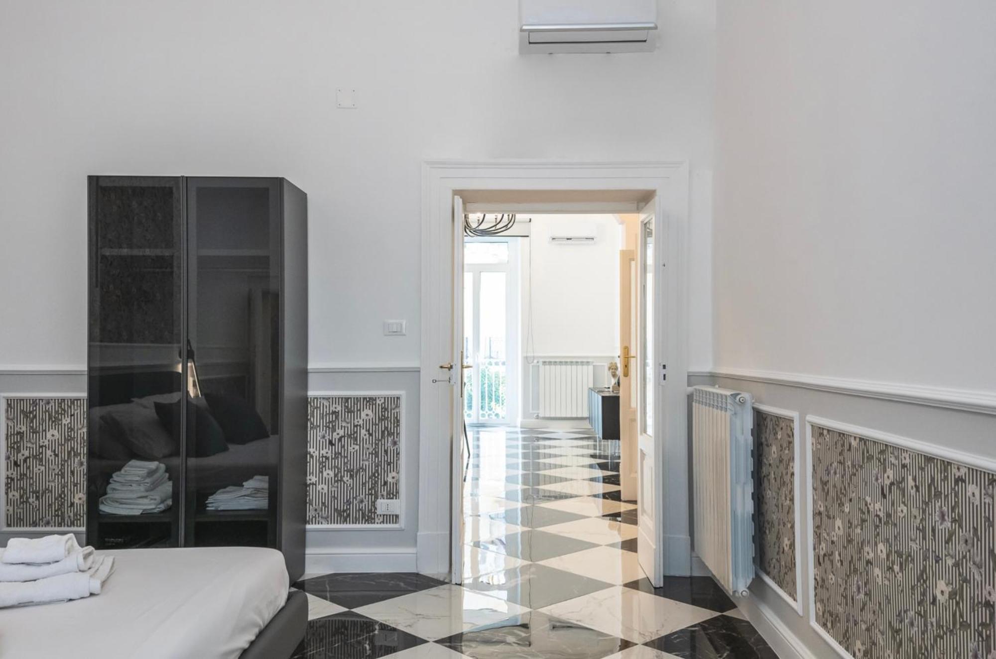 Nitti 76 Luxury Apartment Taranto Kültér fotó